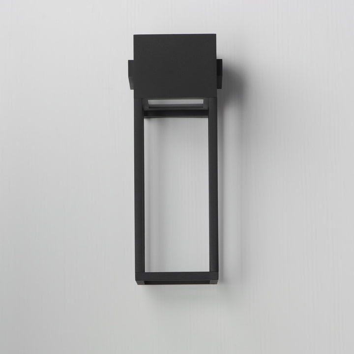 Strand Vx 18" Outdoor Led Wall Sconce