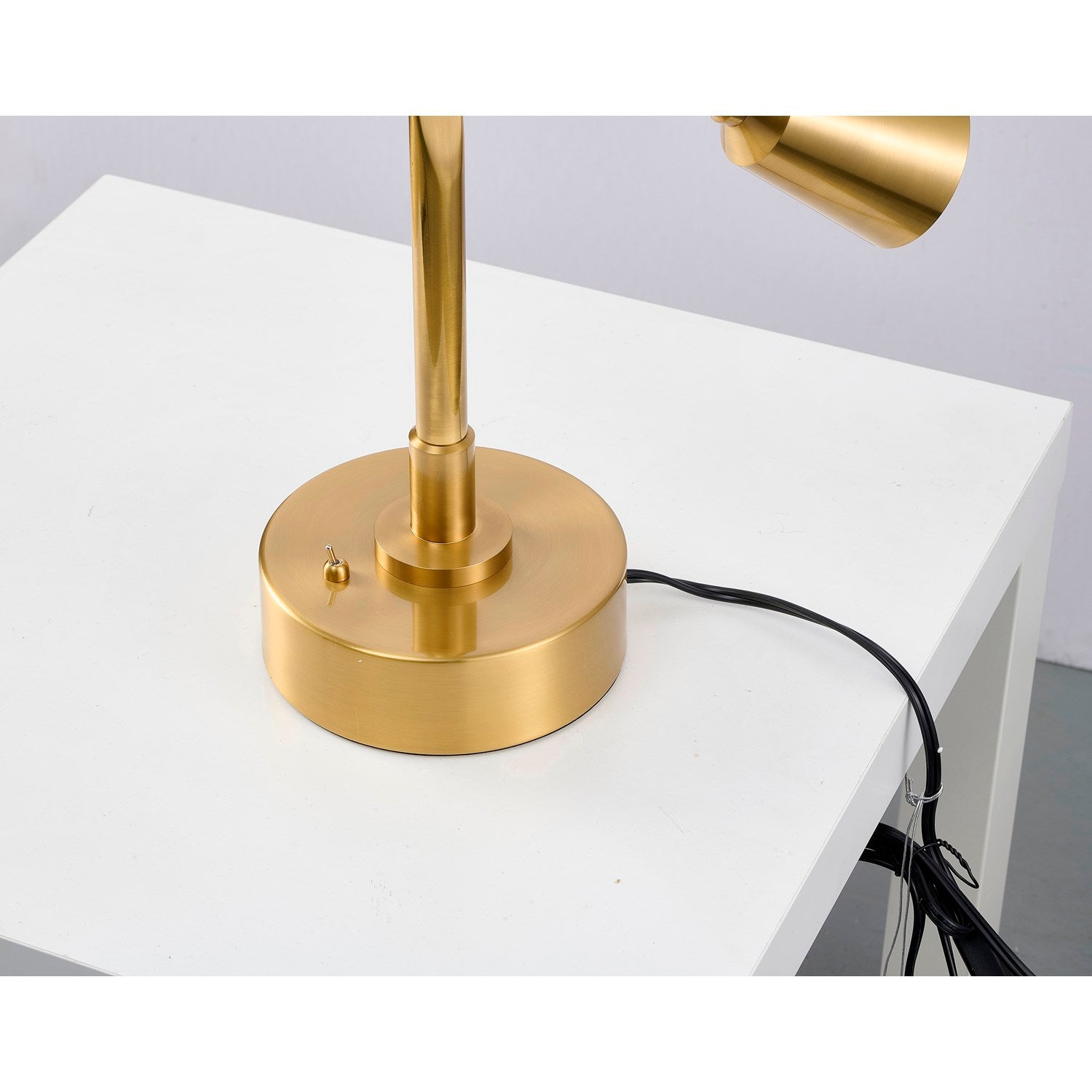 1-Light Brass Iron Table Lamp With A Shade And Clear Glass Cover