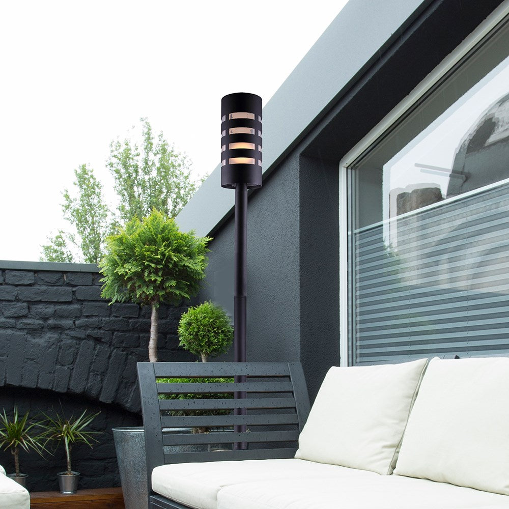 Outdoor Post Lantern In Black Finish