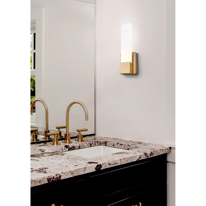 Sconce In Gold Finish