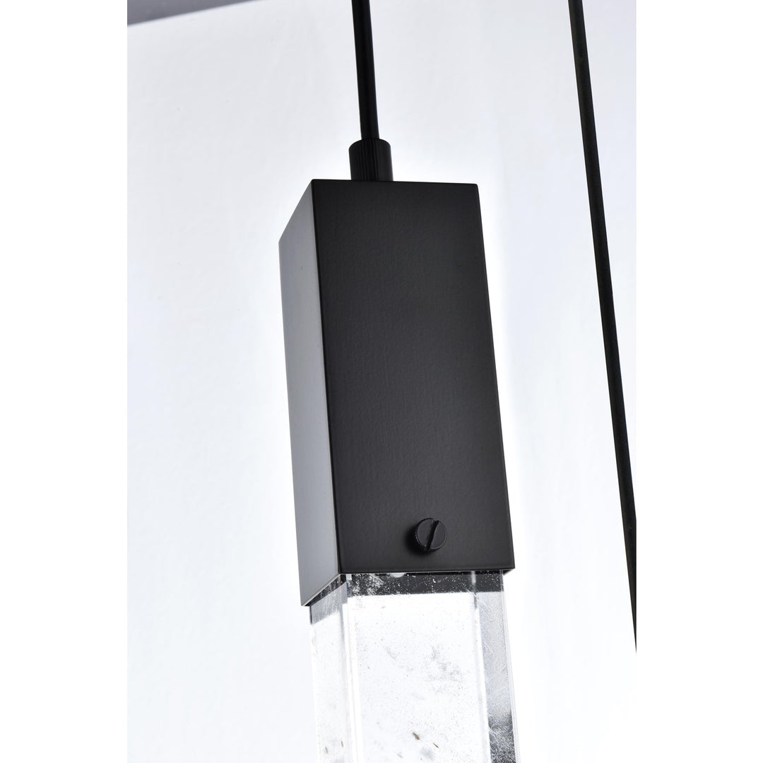16 Inch Pendant In Black