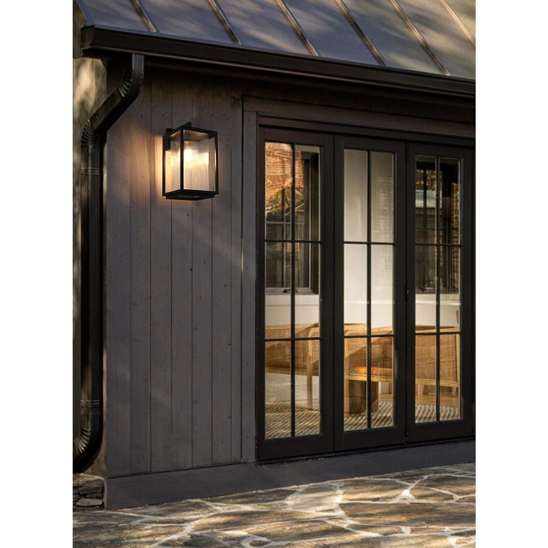 8 Inch Outdoor Wall Sconce In Black