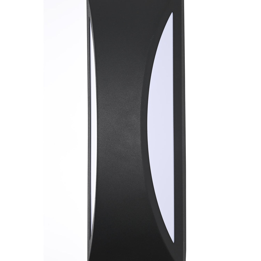5 Inch Outdoor Wall Sconce In Black