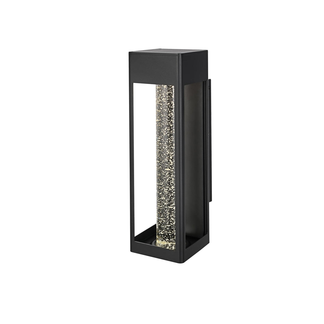 19 Inch Led Outdoor Wall Sconce In Black