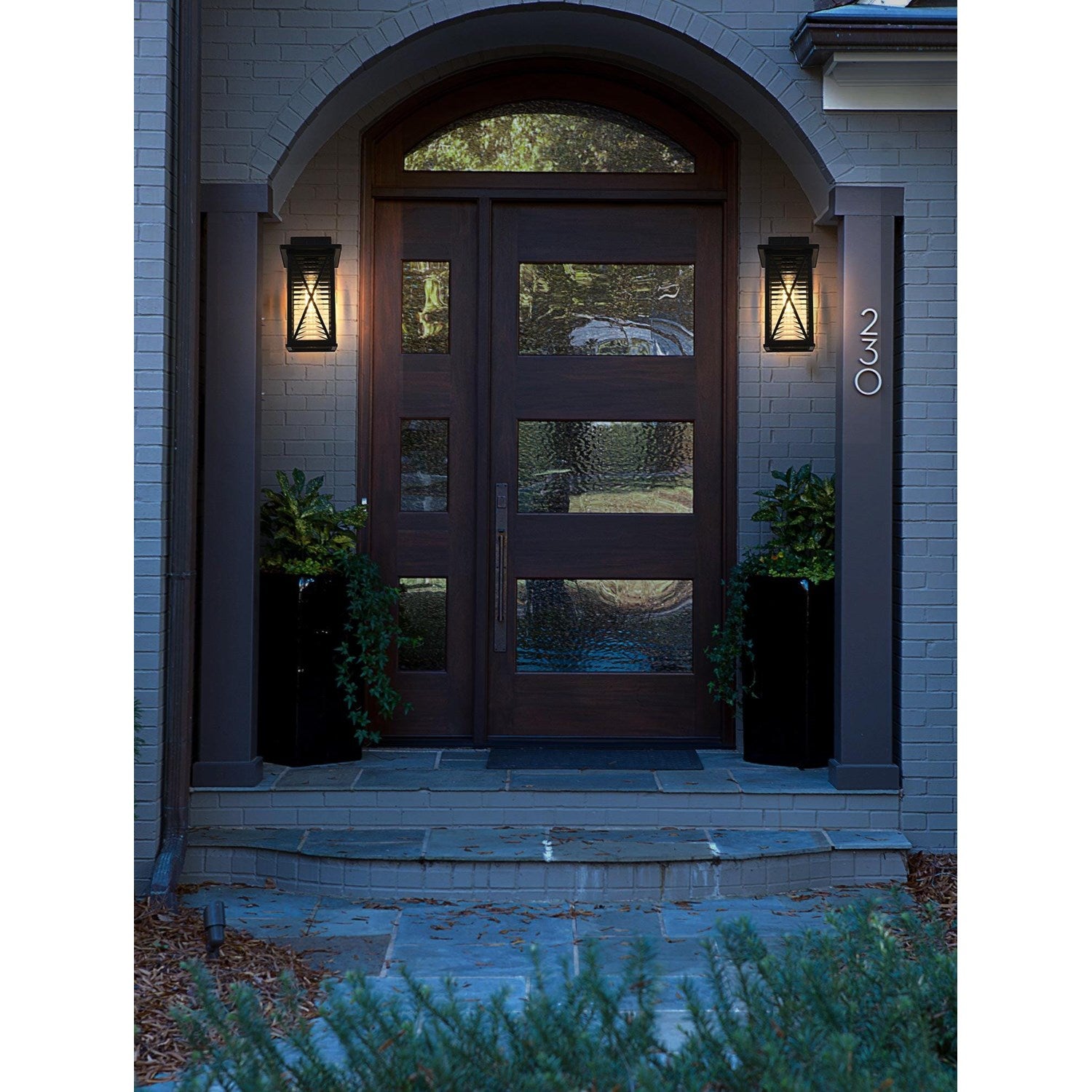 15 Inch Outdoor Wall Sconce In Black