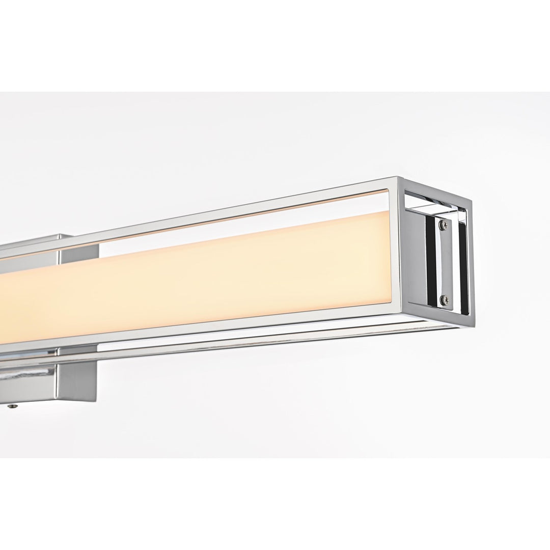 31 Inch Led Wall Sconce In Chrome