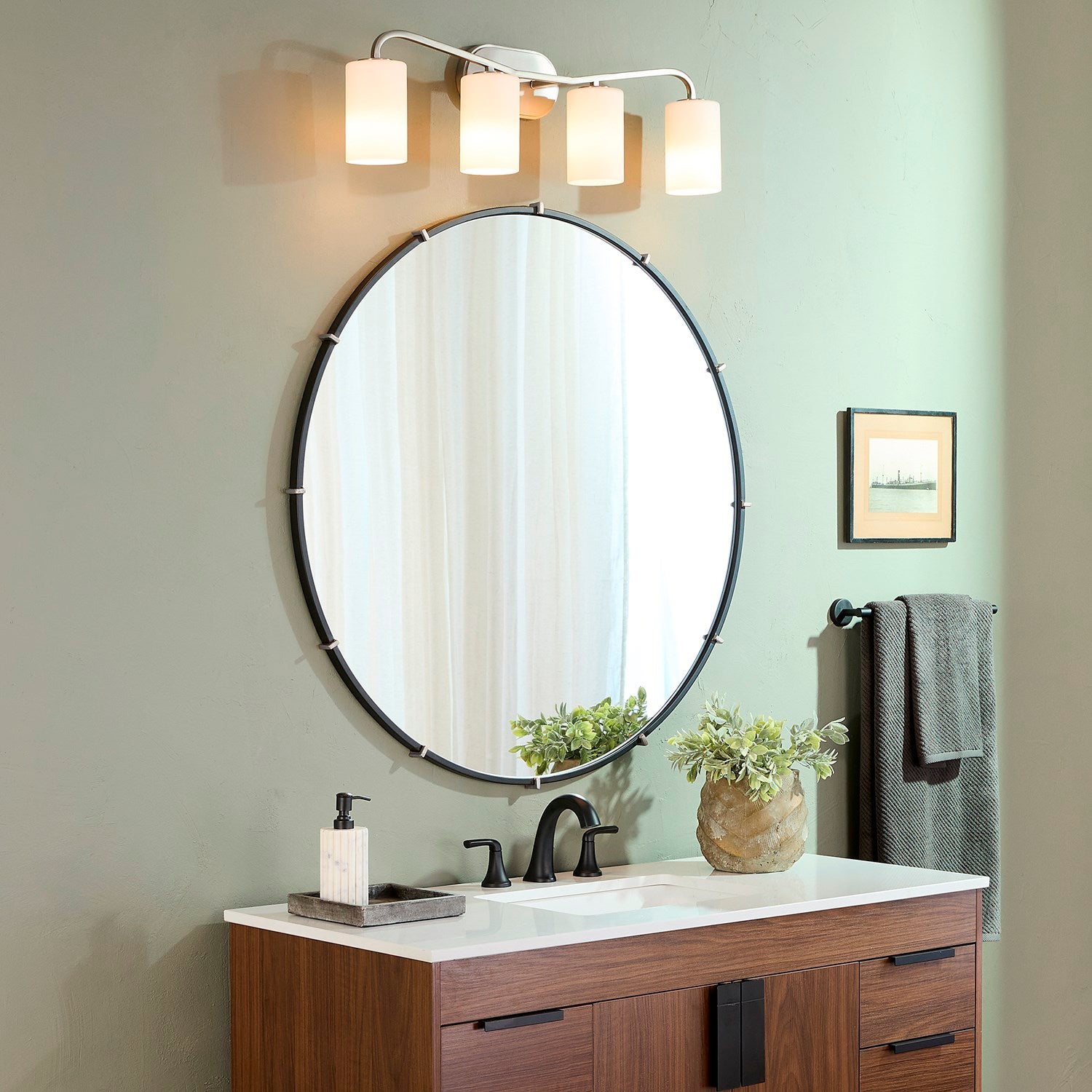 Rutherford 4Lt Vanity - Satin Nickel