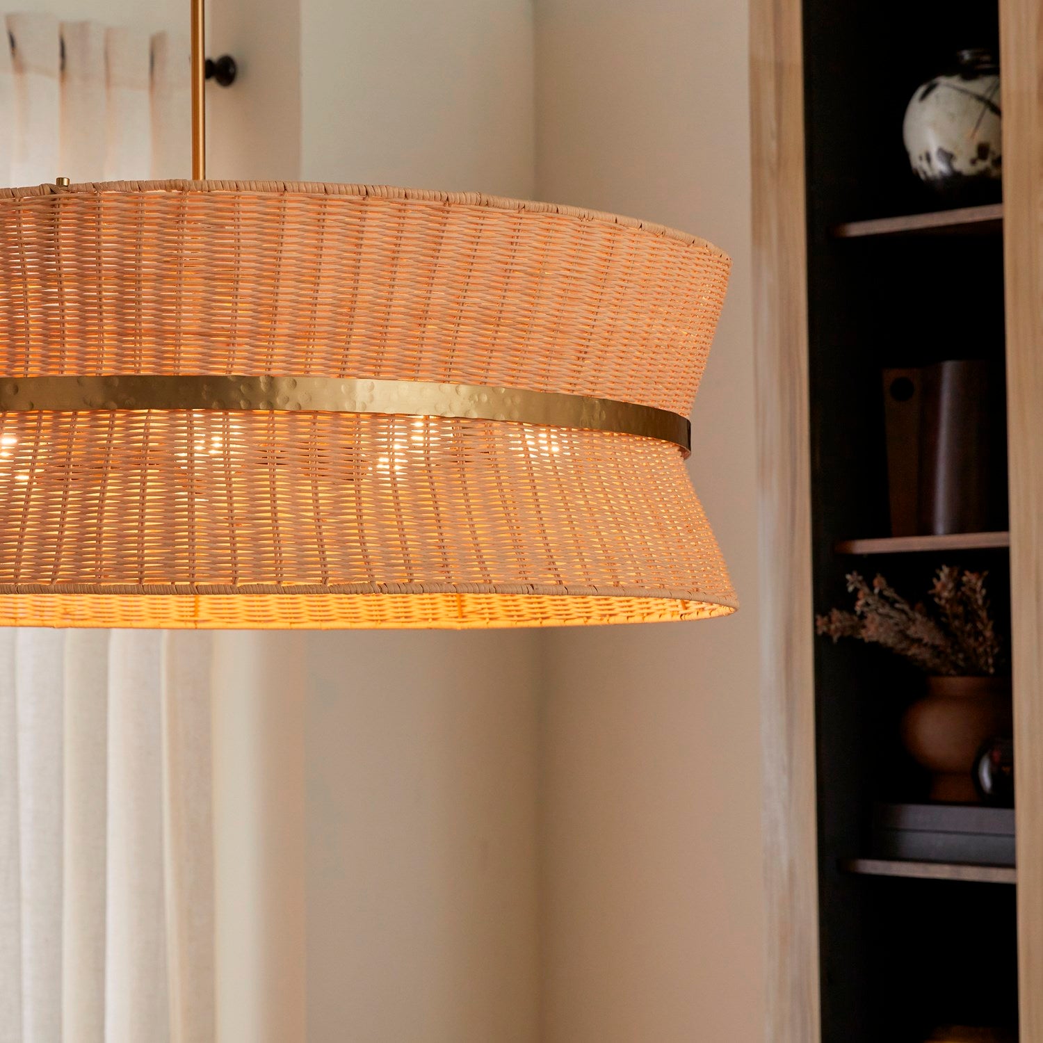Fairview 8Lt Pendantdant - Brushed Brass