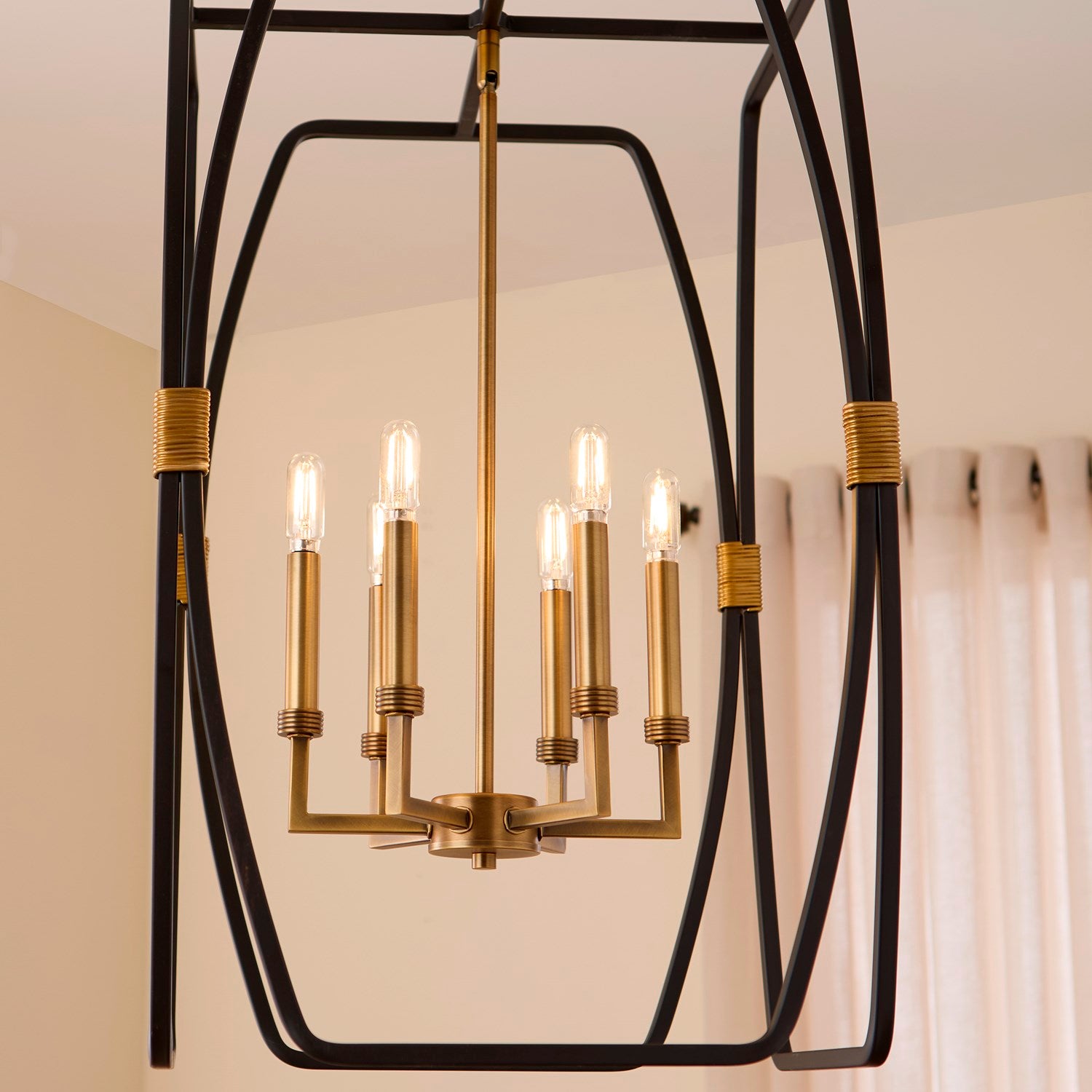 Bishop 28" 6Lt Pendantdant - Matte Black/Brushed Brass