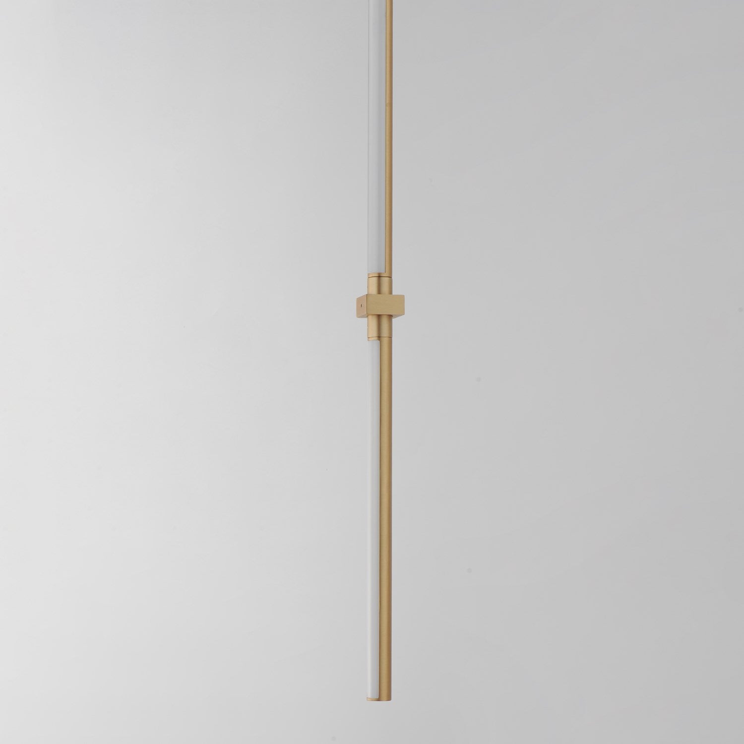 48" Vertical Led Pendant by ET2