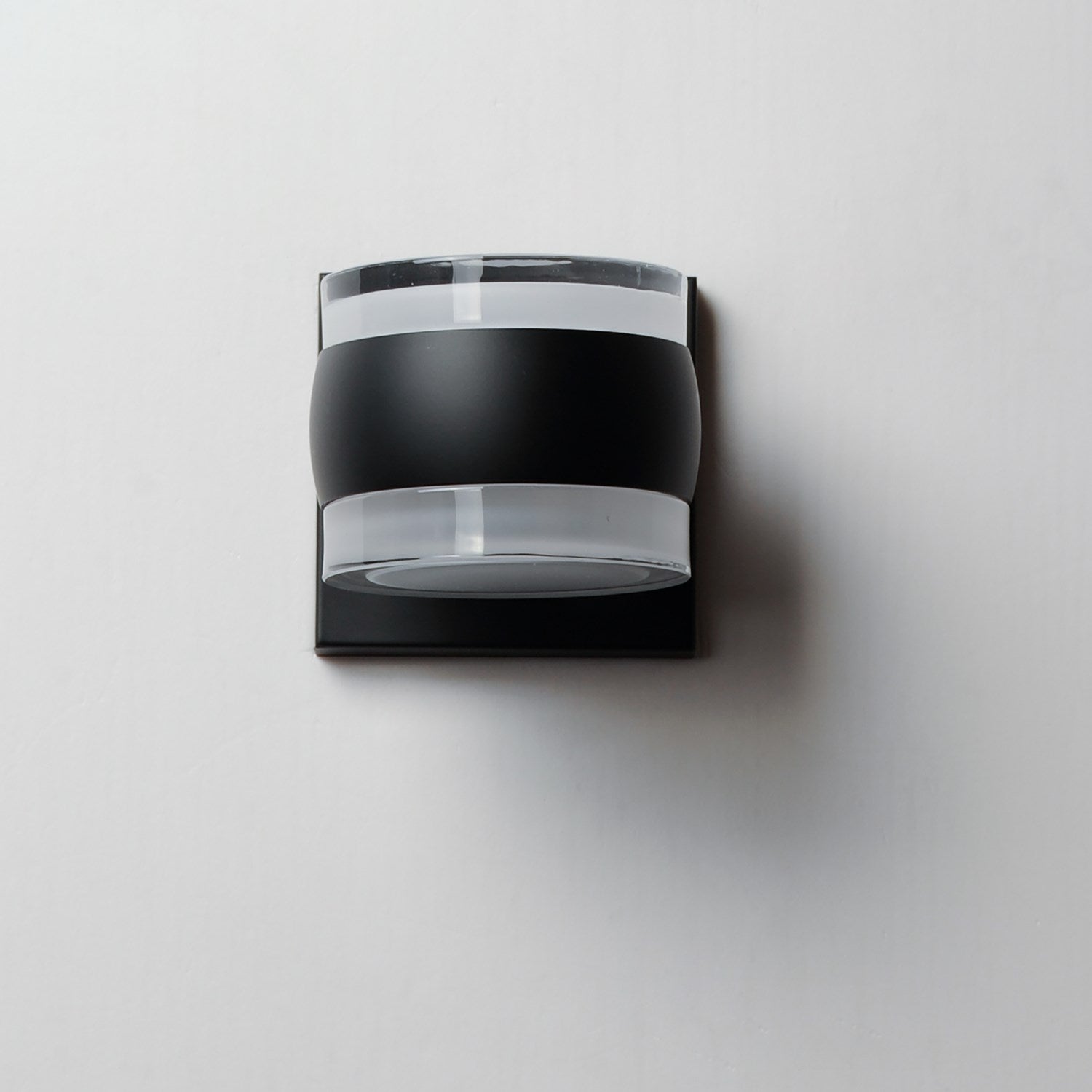 Can 2-Light Led Sconce by ET2