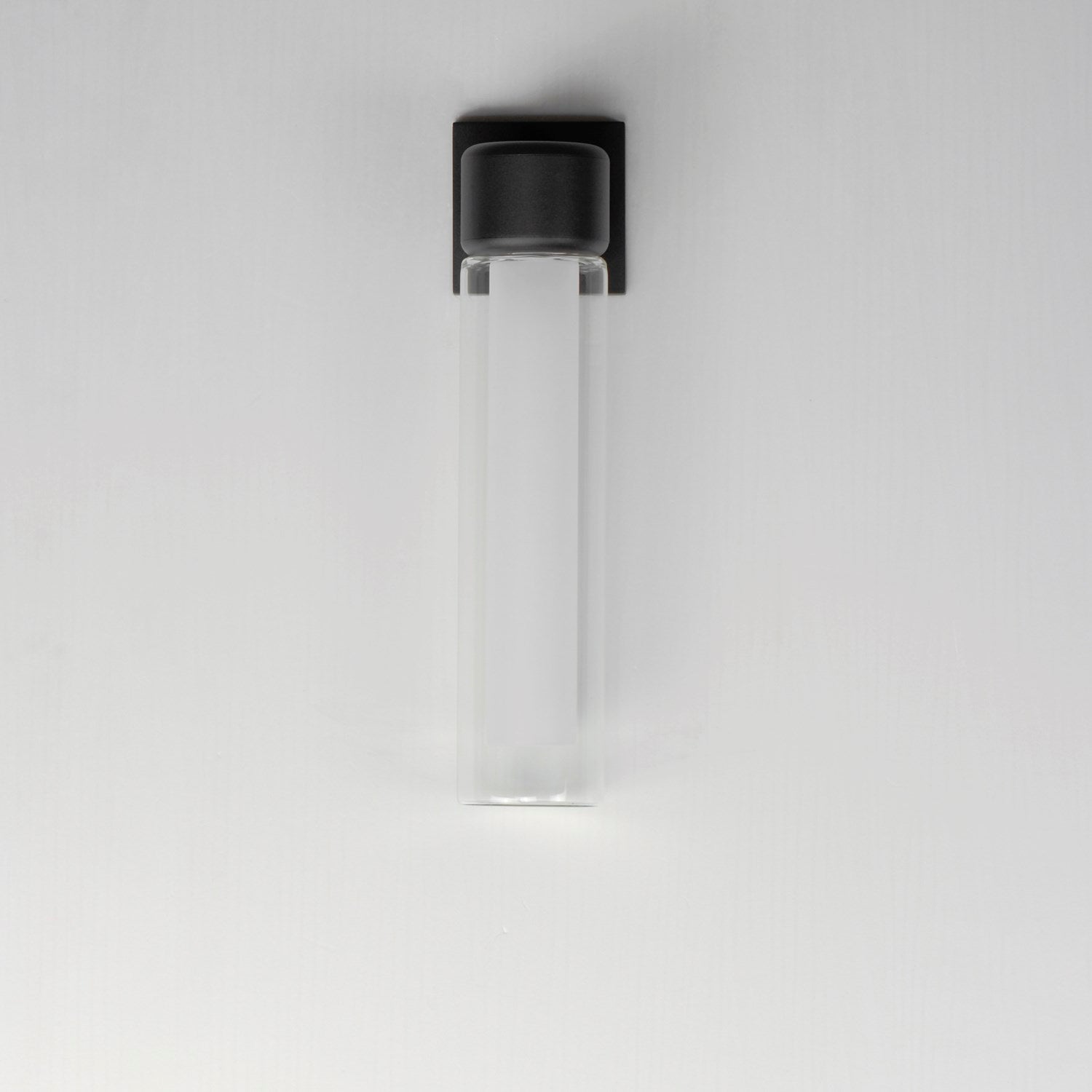 Medium Led Outdoor Sconce by ET2