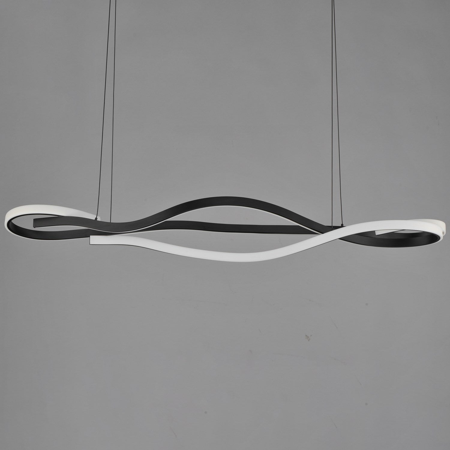 60" Horizontal Pendant by ET2