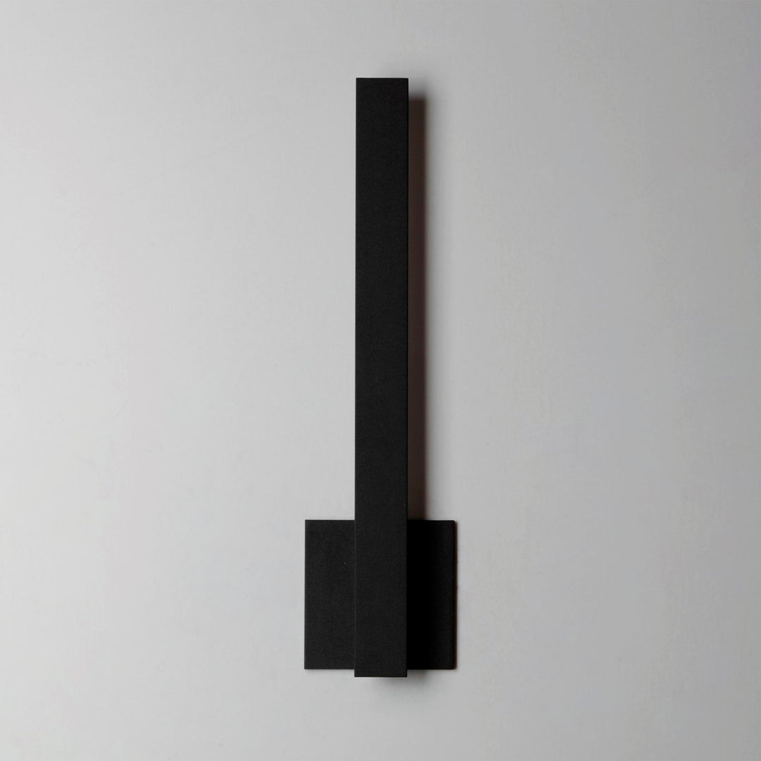 Alumilux: Line 18" Led Outdoor Wall Sconce by ET2