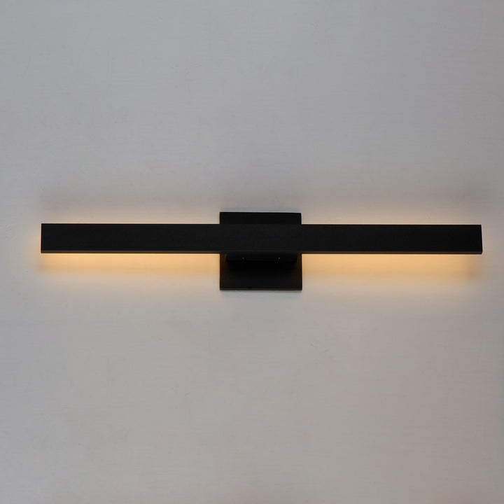 Alumilux: Line 24" Led Outdoor Wall Sconce by ET2