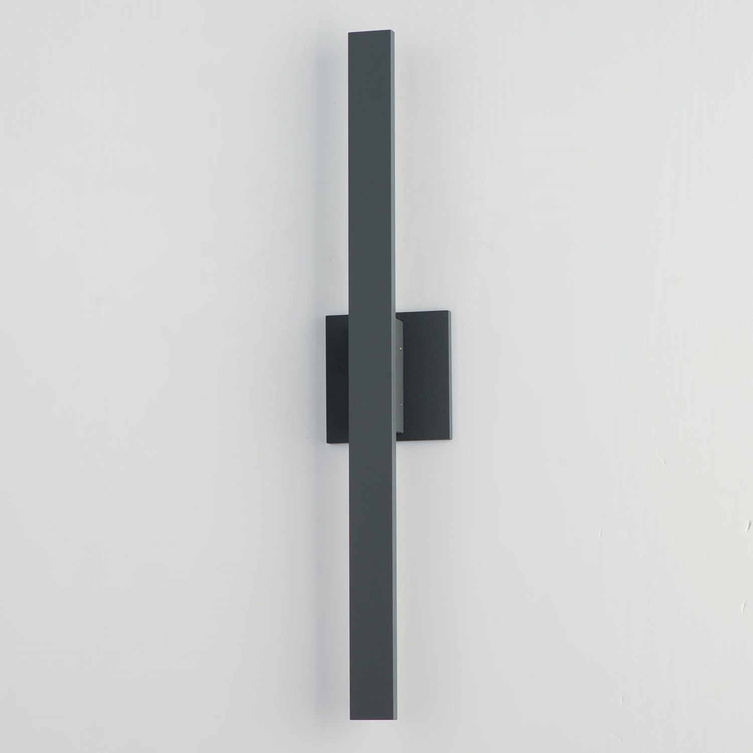 Alumilux: Line 24" Led Outdoor Wall Sconce