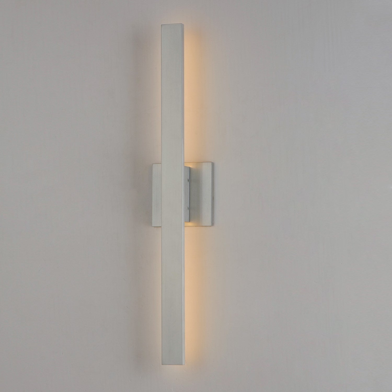 Alumilux: Line 24" Led Outdoor Wall Sconce by ET2