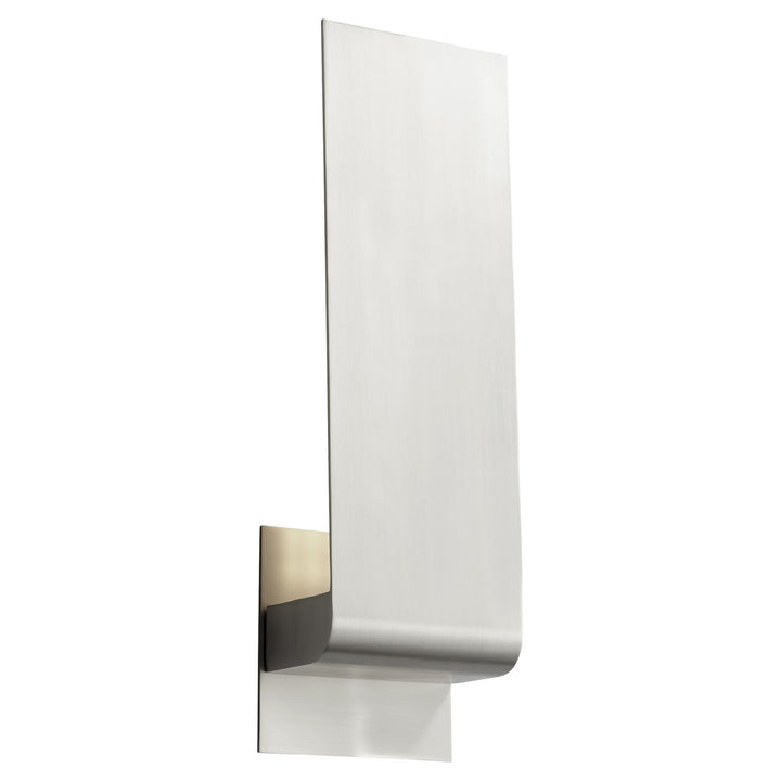 Halo 5.5X18 Sconce