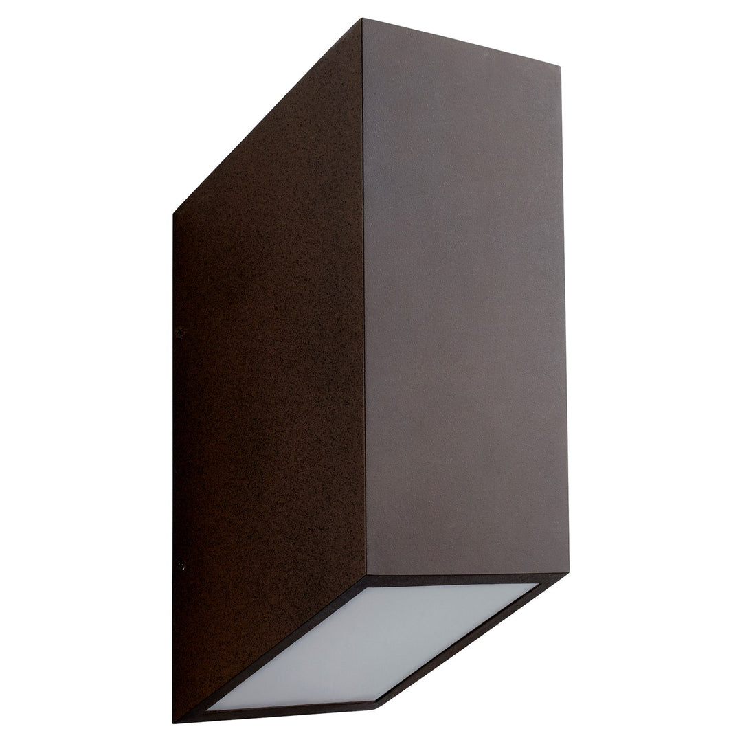Uno 6X14 Exterior by Oxygen Lighting