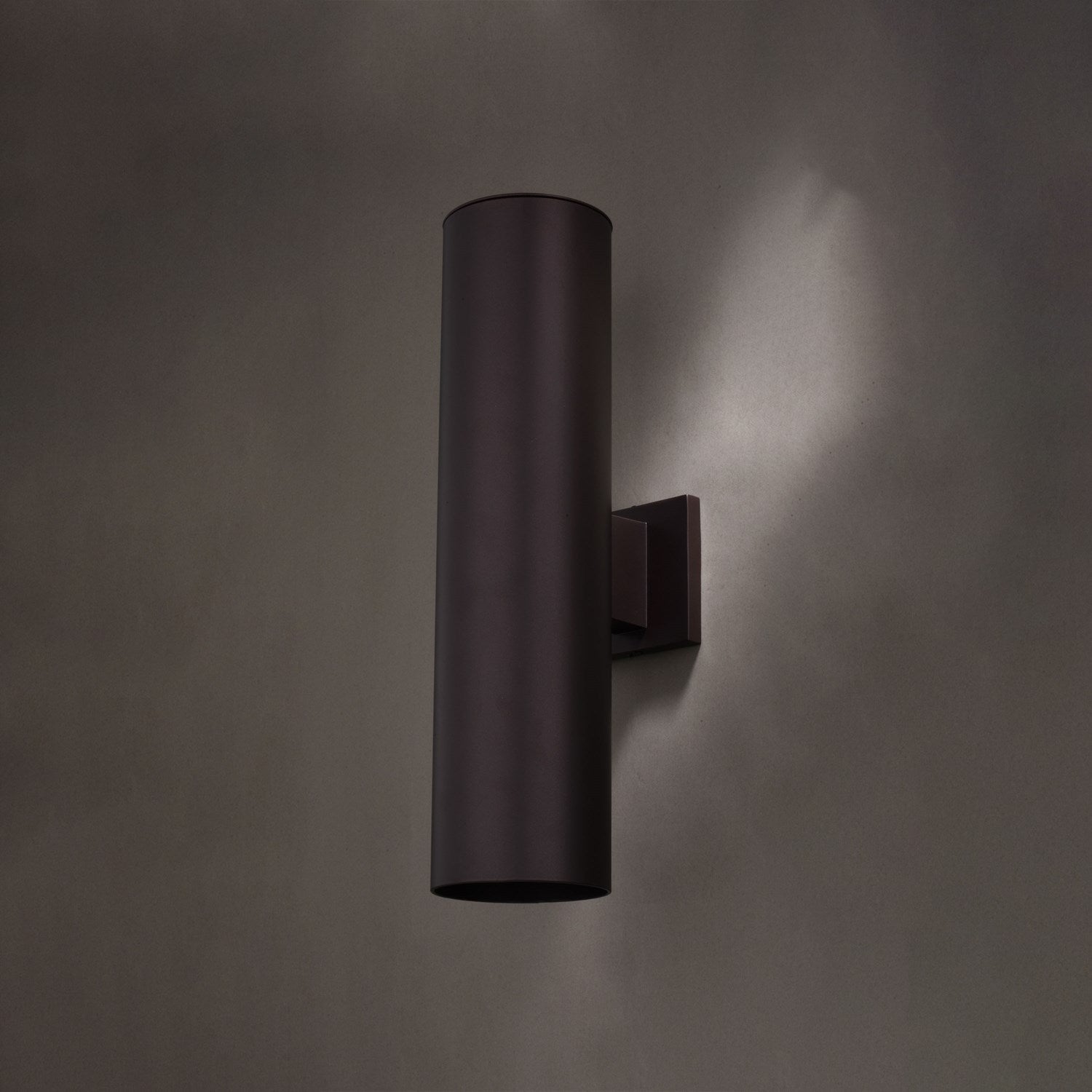 2 Light 20-In.H Outdoor Wall Light Deep Bronze