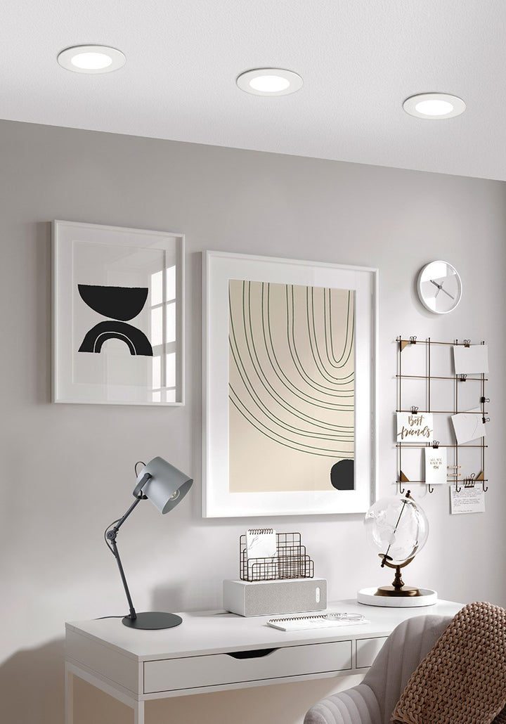 1 Light Table Lamp W/ Black Finish & Grey Shade