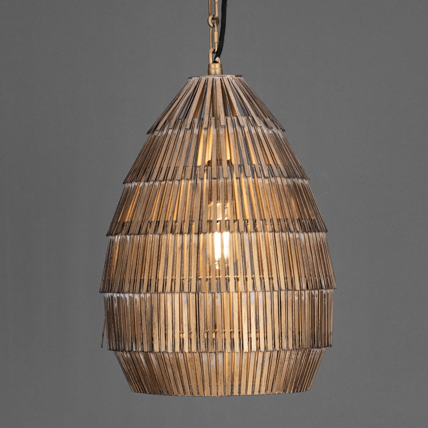 Gilda-Single Pendant