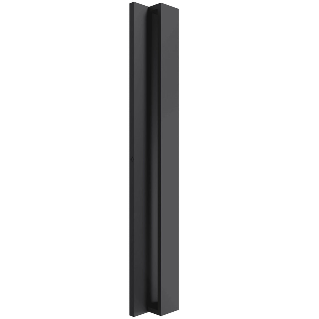 Outdoor 36" 5Cct Sconce In Black by Avenue Lighting